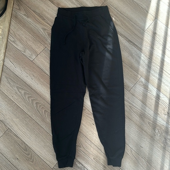 Nike Yoga - Picture 1 of 3